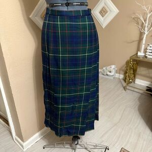 Pendleton 💯 % wool Green and Blue Plaid Maxi Skirt